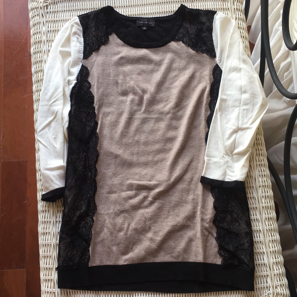 Limited 3/4 sleeve sweater